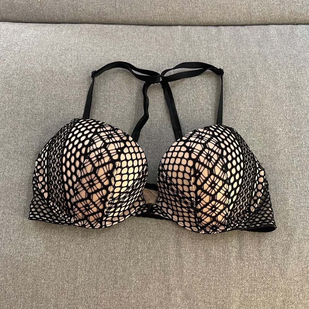 Victoria's Secret Very Sexy Front-Close Lace and Mesh Push-up Bra Size 34C